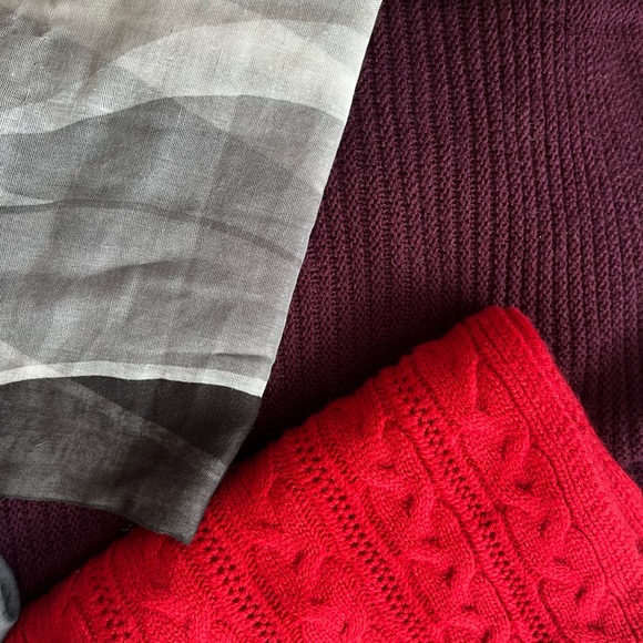 Assorted Scarves Collection - Picture 2 of 3